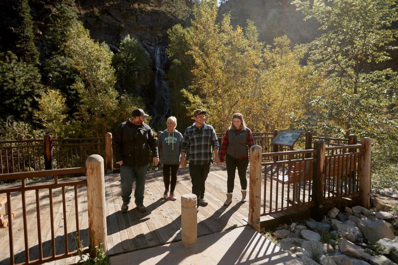 Spearfish Canyon Lodge エクステリア 写真