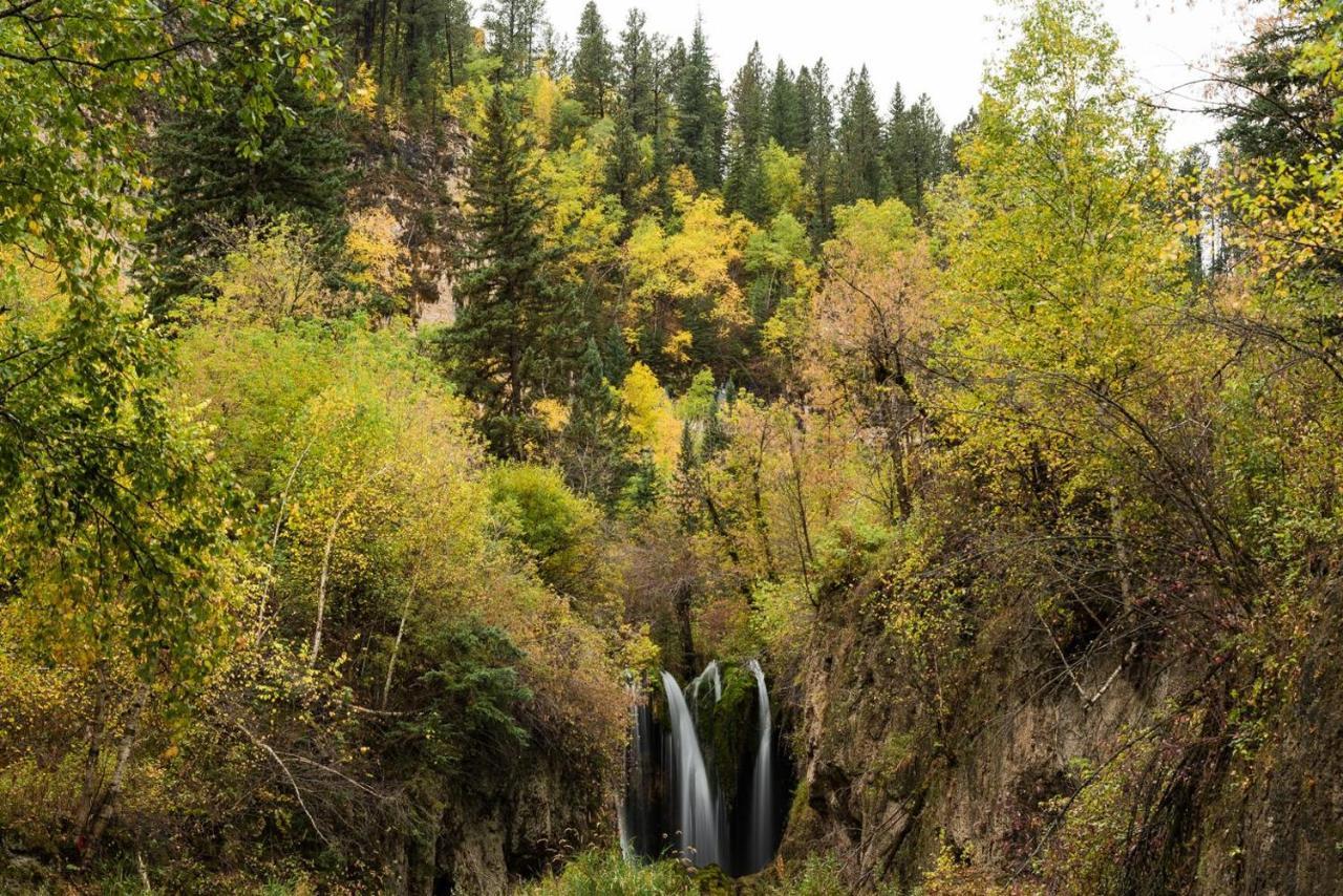 Spearfish Canyon Lodge エクステリア 写真