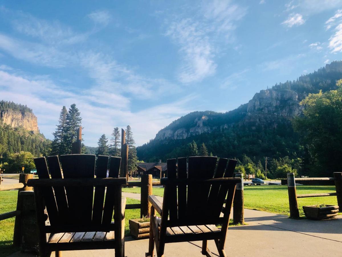 Spearfish Canyon Lodge エクステリア 写真